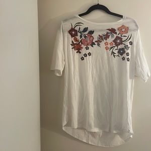 loft floral chest detail t-shirt